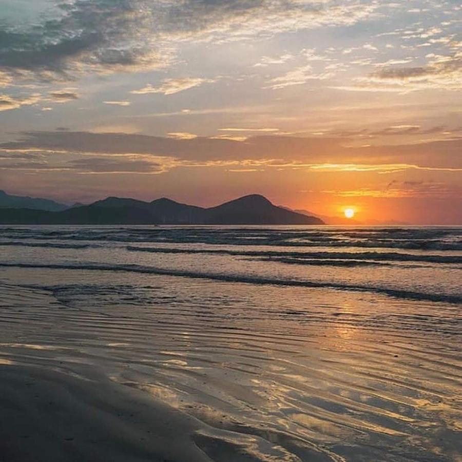 Paraiso Do Alexandre Para 15 Hospedes カラグァタトゥバ エクステリア 写真